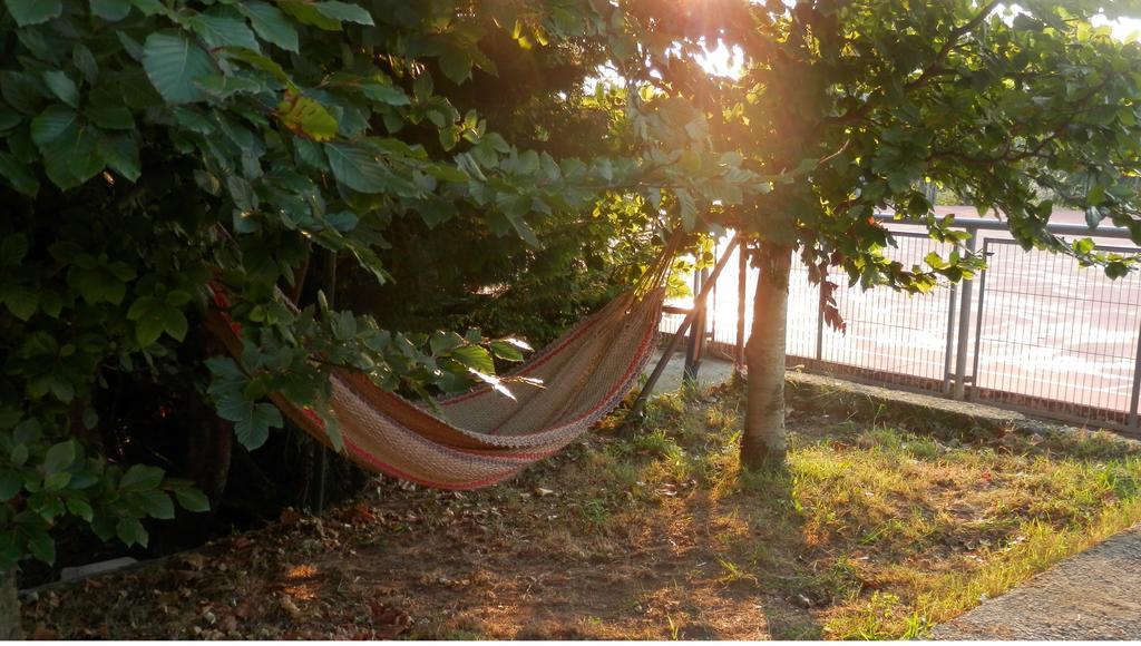 H.A.N.D Surf Hostel Лангре Экстерьер фото